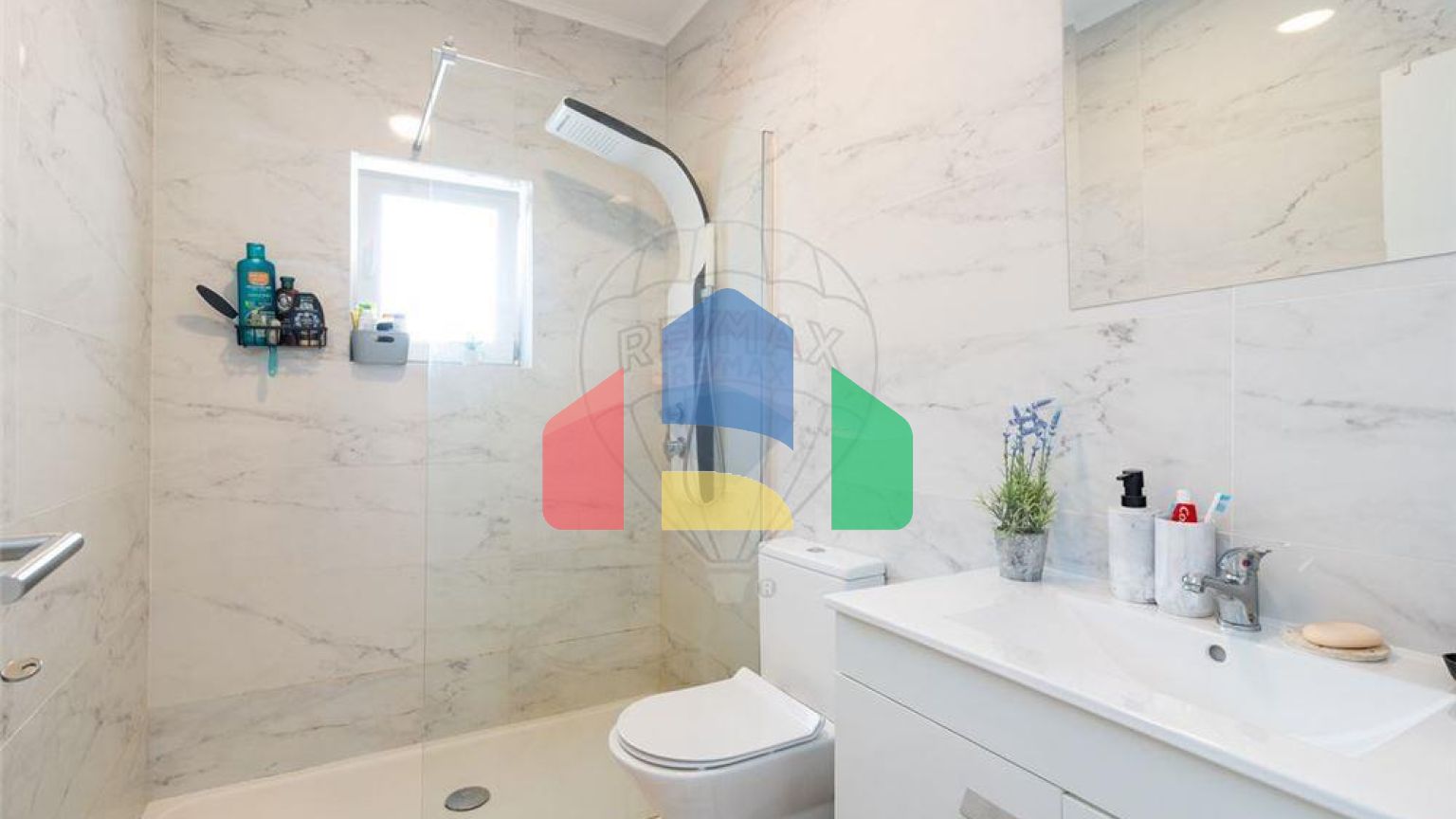 Residential - Condo/Apartment - T2 - Marinha Grande, Marinha Grande - PT