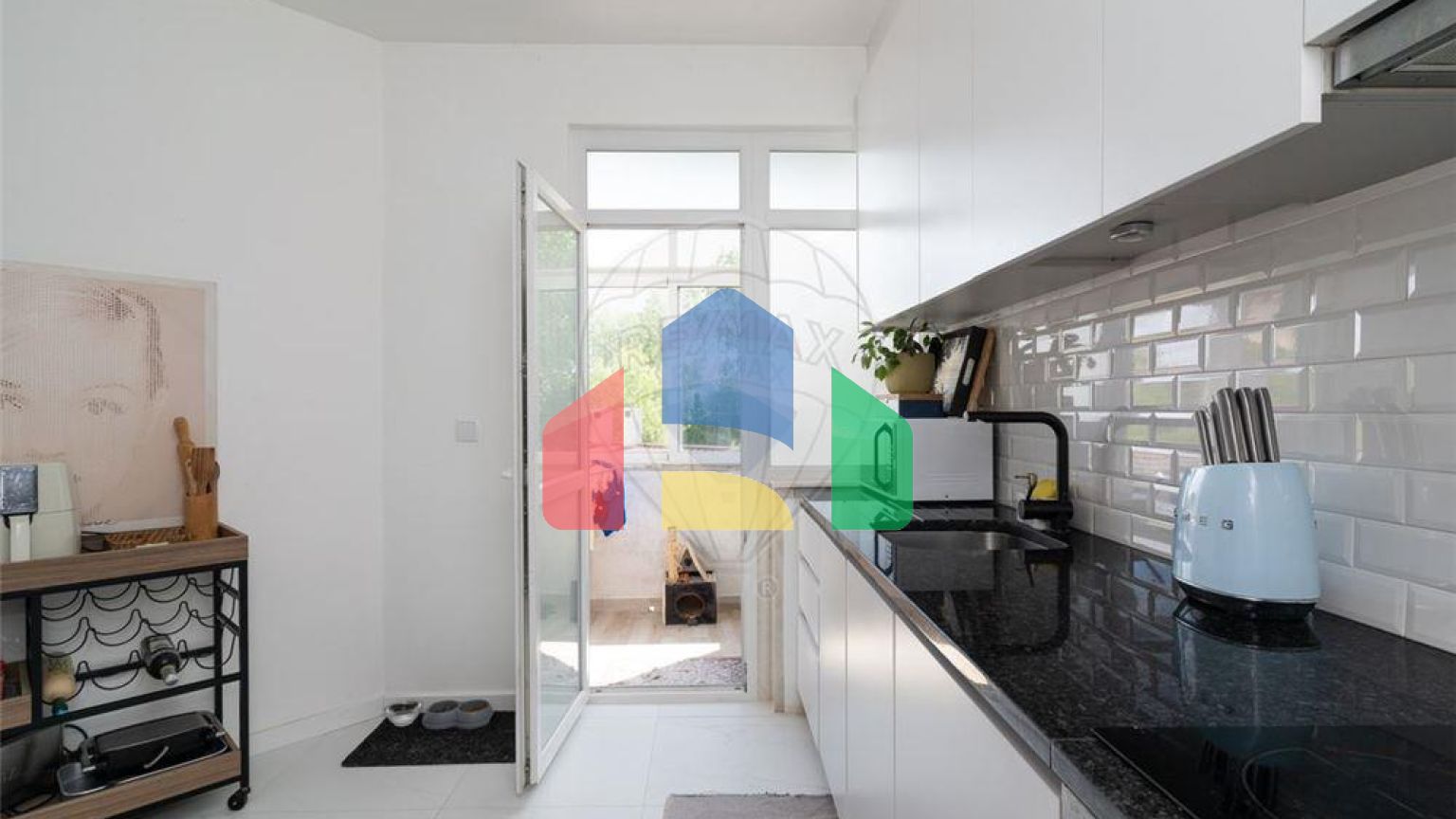 Residential - Condo/Apartment - T2 - Marinha Grande, Marinha Grande - PT