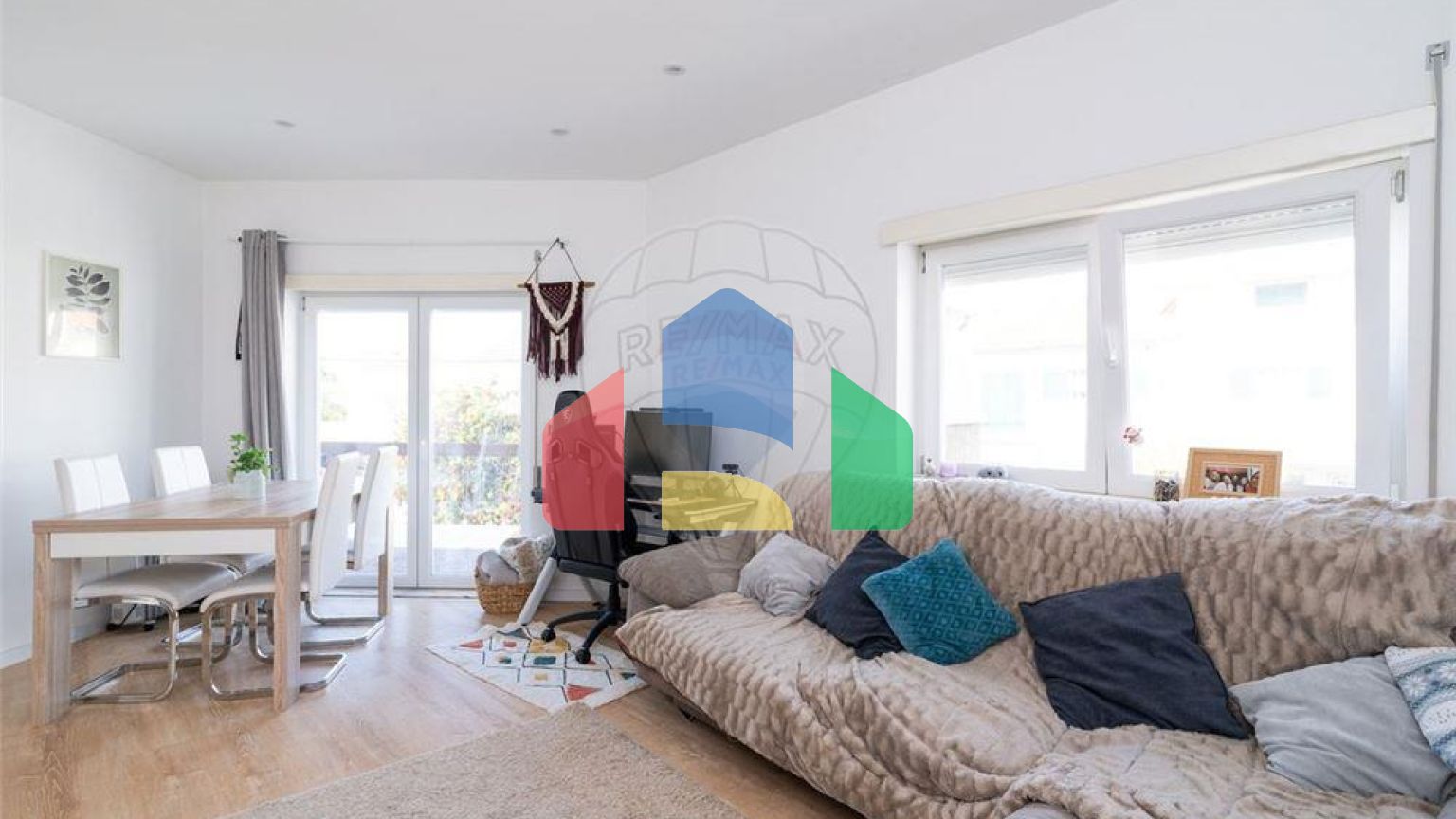 Residential - Condo/Apartment - T2 - Marinha Grande, Marinha Grande - PT