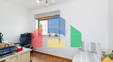 Residential - Condo/Apartment - T3 - Marinha Grande, Marinha Grande - PT