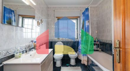 Residential - Condo/Apartment - T3 - Marinha Grande, Marinha Grande - PT