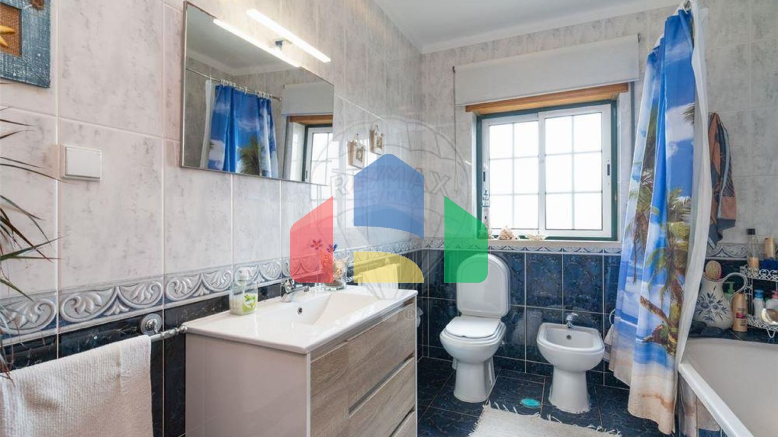 Residential - Condo/Apartment - T3 - Marinha Grande, Marinha Grande - PT