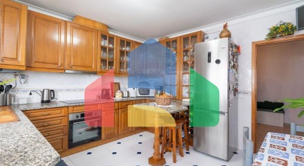 Residential - Condo/Apartment - T3 - Marinha Grande, Marinha Grande - PT