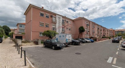 Residential - Condo/Apartment - T2 - Alvalade, Lisbon - PT