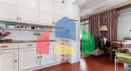 Residential - Condo/Apartment - T2 - Alvalade, Lisbon - PT
