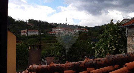 Residential - Single Family Home - T3 - Gouviães e Ucanha, Tarouca - PT