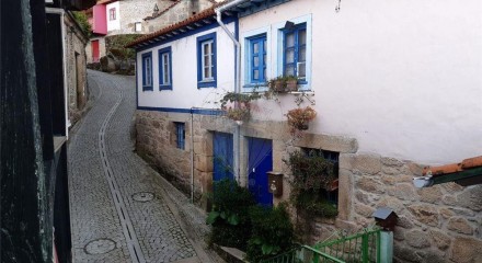 Residential - Single Family Home - T3 - Gouviães e Ucanha, Tarouca - PT
