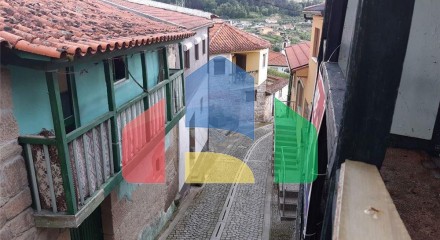 Residential - Single Family Home - T3 - Gouviães e Ucanha, Tarouca - PT