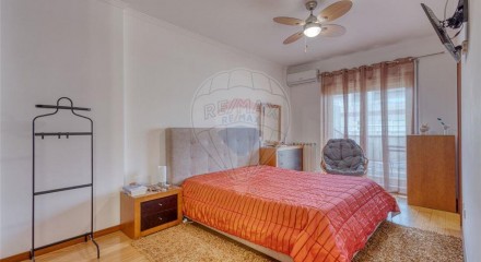 Residential - Condo/Apartment - T3 - Vilar de Andorinho, Vila Nova de Gaia - PT