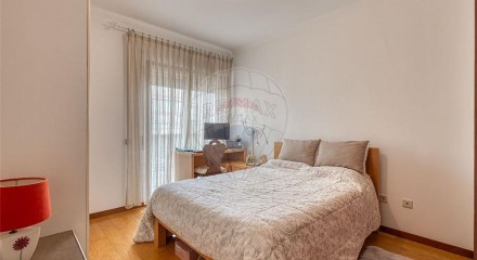 Residential - Condo/Apartment - T3 - Vilar de Andorinho, Vila Nova de Gaia - PT