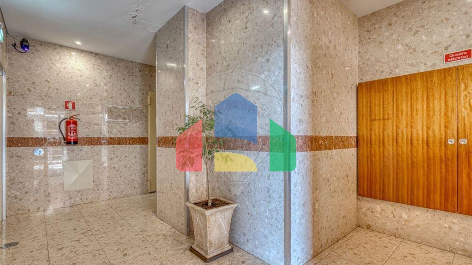 Residential - Condo/Apartment - T3 - Vilar de Andorinho, Vila Nova de Gaia - PT