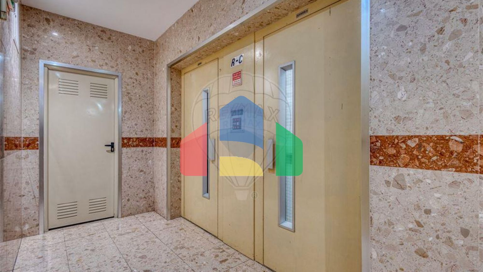 Residential - Condo/Apartment - T3 - Vilar de Andorinho, Vila Nova de Gaia - PT