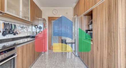 Residential - Condo/Apartment - T3 - Vilar de Andorinho, Vila Nova de Gaia - PT