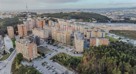 Residential - Garage - Vilar de Andorinho, Vila Nova de Gaia - PT