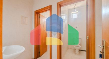 Residential - Garage - Vilar de Andorinho, Vila Nova de Gaia - PT