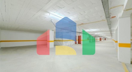 Residential - Garage - Vilar de Andorinho, Vila Nova de Gaia - PT