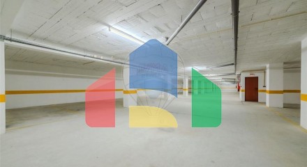 Residential - Garage - Vilar de Andorinho, Vila Nova de Gaia - PT