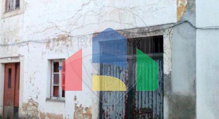 Residential - Single Family Home - T3 - Olaia e Paço, Torres Novas - PT
