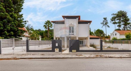 Residential - Single Family Home - T5 - Corroios, Seixal - PT