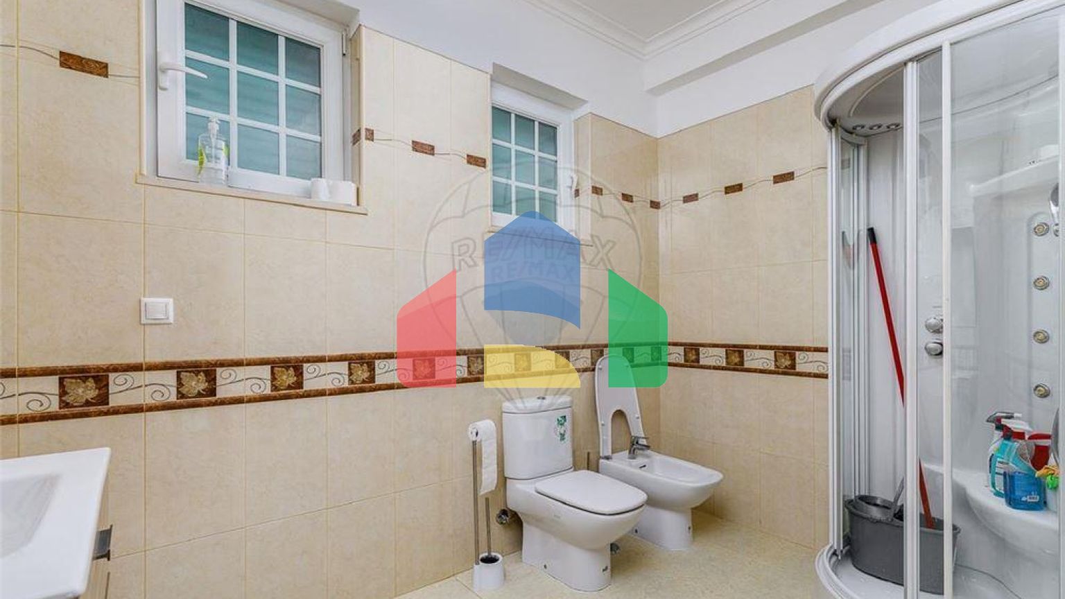 Residential - Single Family Home - T5 - Corroios, Seixal - PT