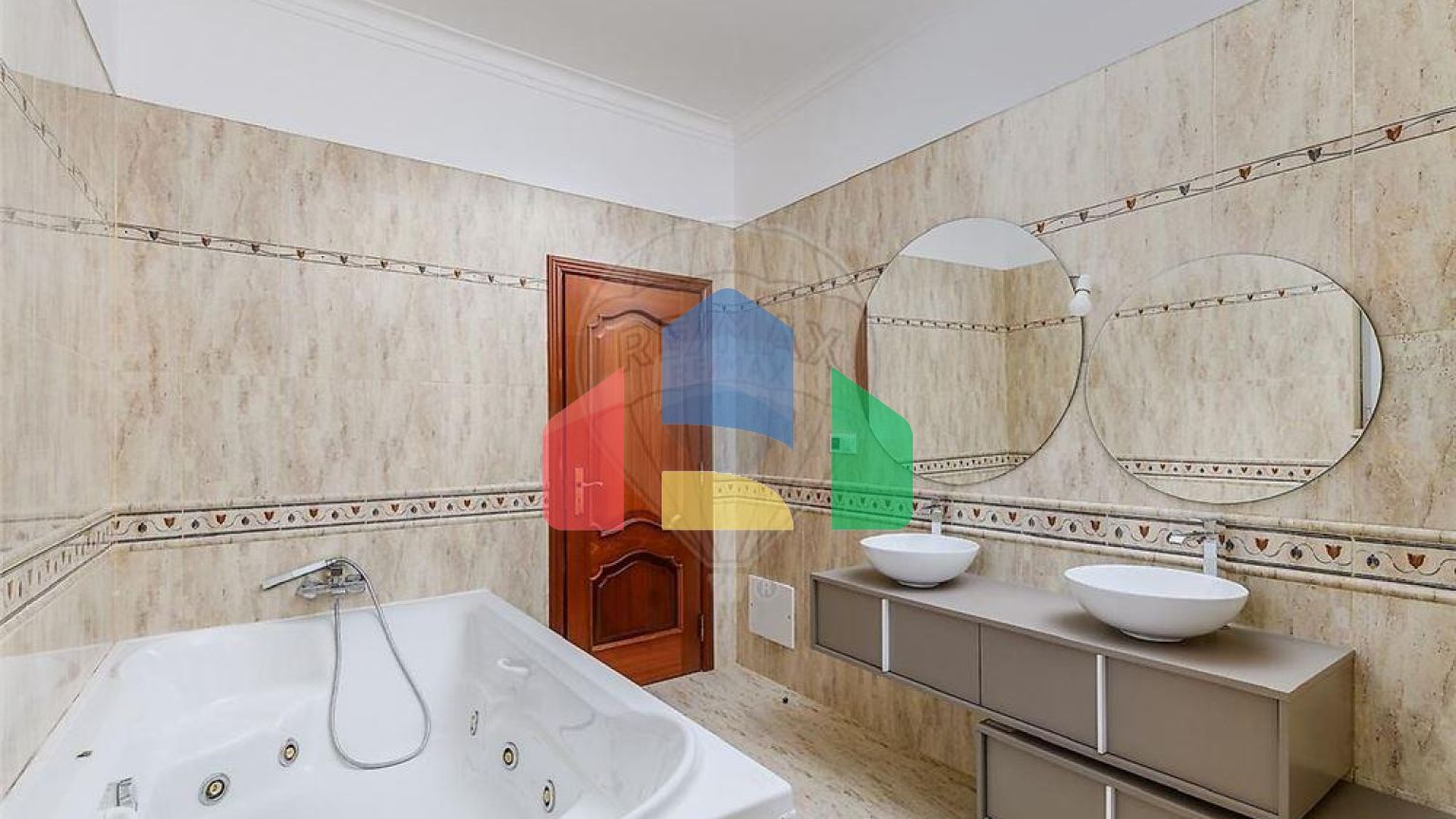 Residential - Single Family Home - T5 - Corroios, Seixal - PT