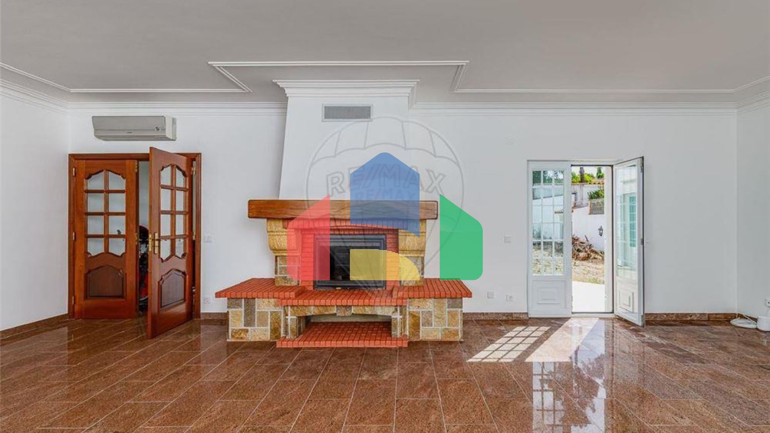 Residential - Single Family Home - T5 - Corroios, Seixal - PT