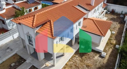 Residential - Single Family Home - T5 - Corroios, Seixal - PT