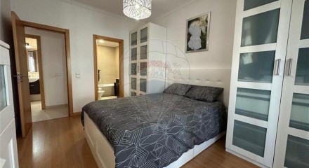 Residential - Condo/Apartment - T3 - Corroios, Seixal - PT