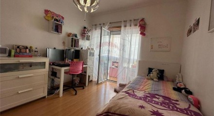 Residential - Condo/Apartment - T3 - Corroios, Seixal - PT
