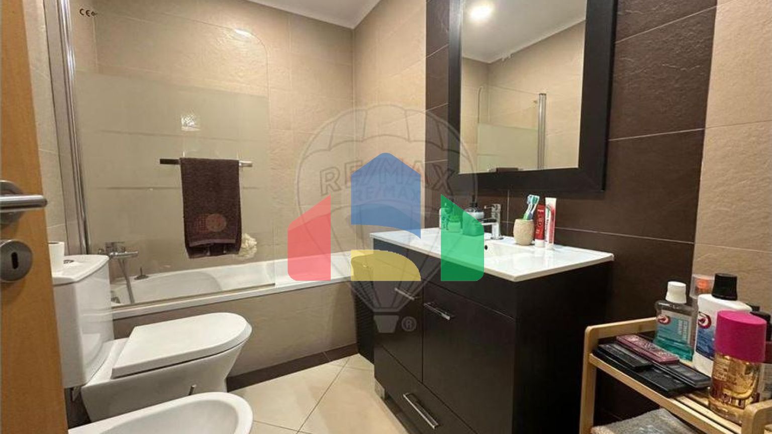 Residential - Condo/Apartment - T3 - Corroios, Seixal - PT