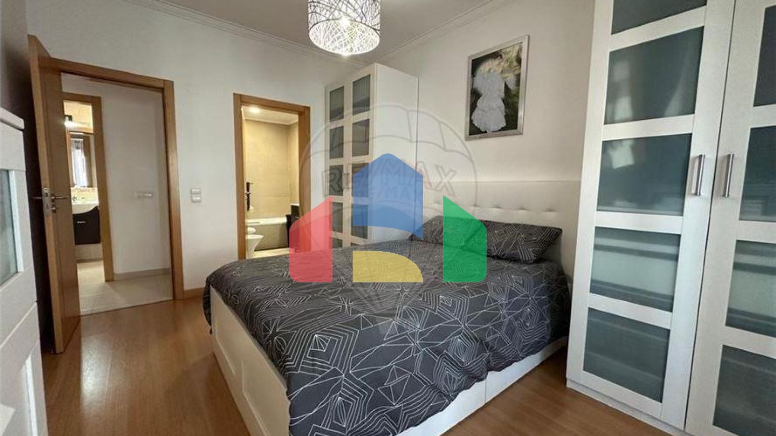 Residential - Condo/Apartment - T3 - Corroios, Seixal - PT