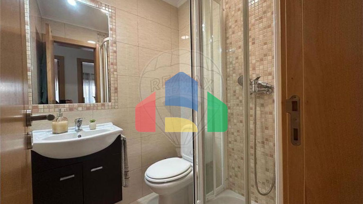 Residential - Condo/Apartment - T3 - Corroios, Seixal - PT