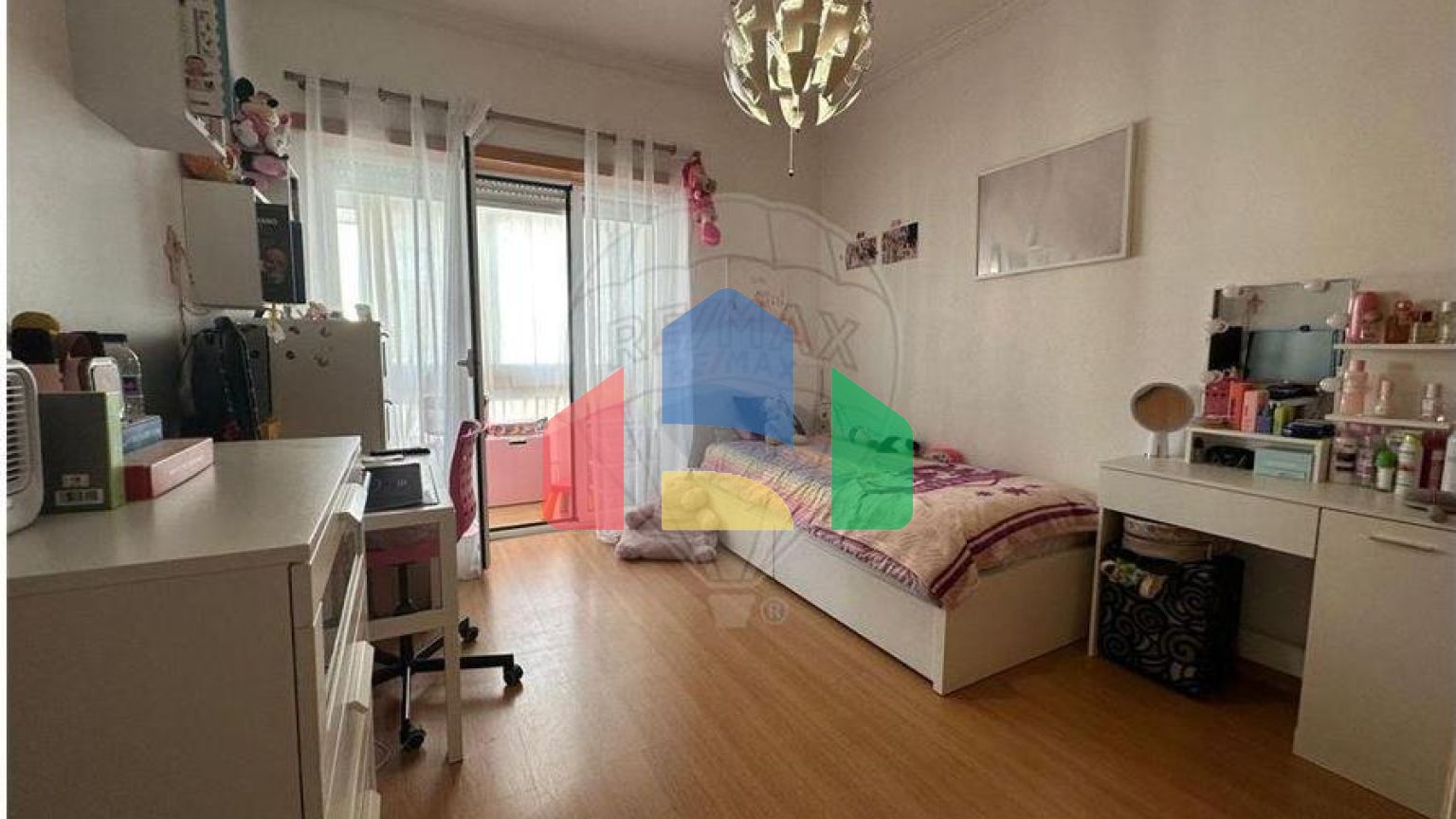 Residential - Condo/Apartment - T3 - Corroios, Seixal - PT