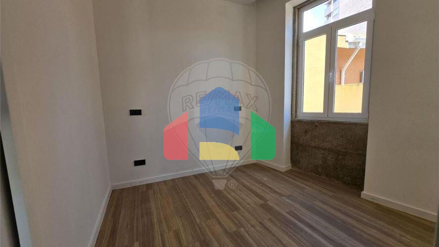 Residential - Single Family Home - T2 - Santa Marinha e São Pedro da Afurada, Vila Nova de Gaia - PT