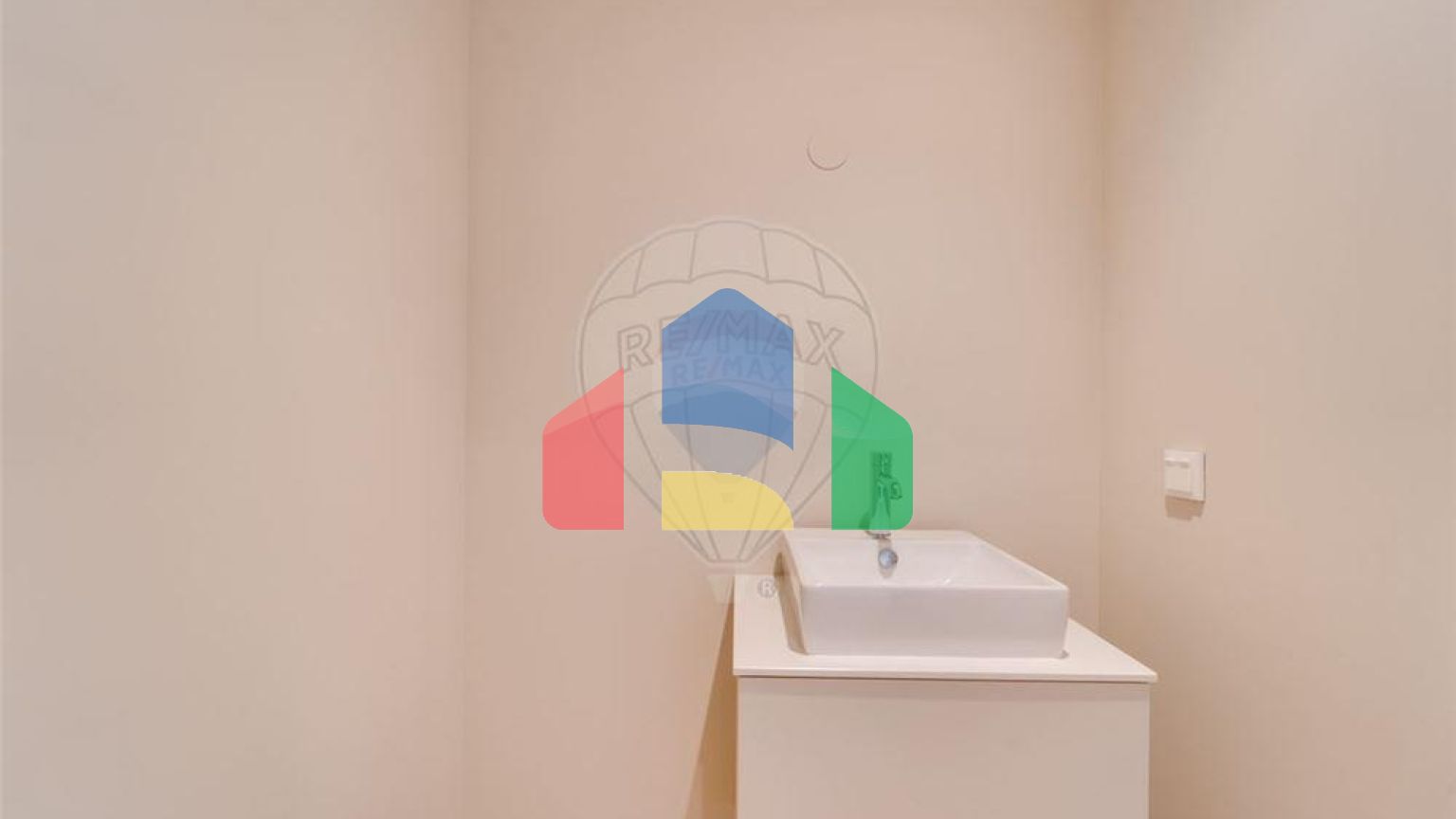 Residential - Condo/Apartment - T3 - Santa Marinha e São Pedro da Afurada, Vila Nova de Gaia - PT