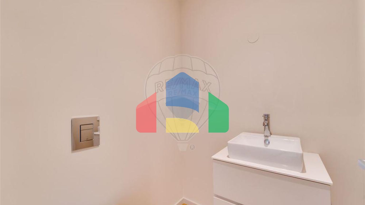 Residential - Condo/Apartment - T3 - Santa Marinha e São Pedro da Afurada, Vila Nova de Gaia - PT