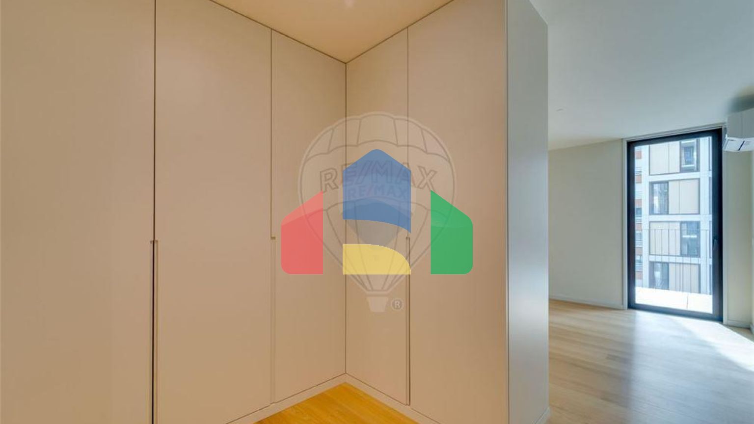 Residential - Condo/Apartment - T3 - Santa Marinha e São Pedro da Afurada, Vila Nova de Gaia - PT