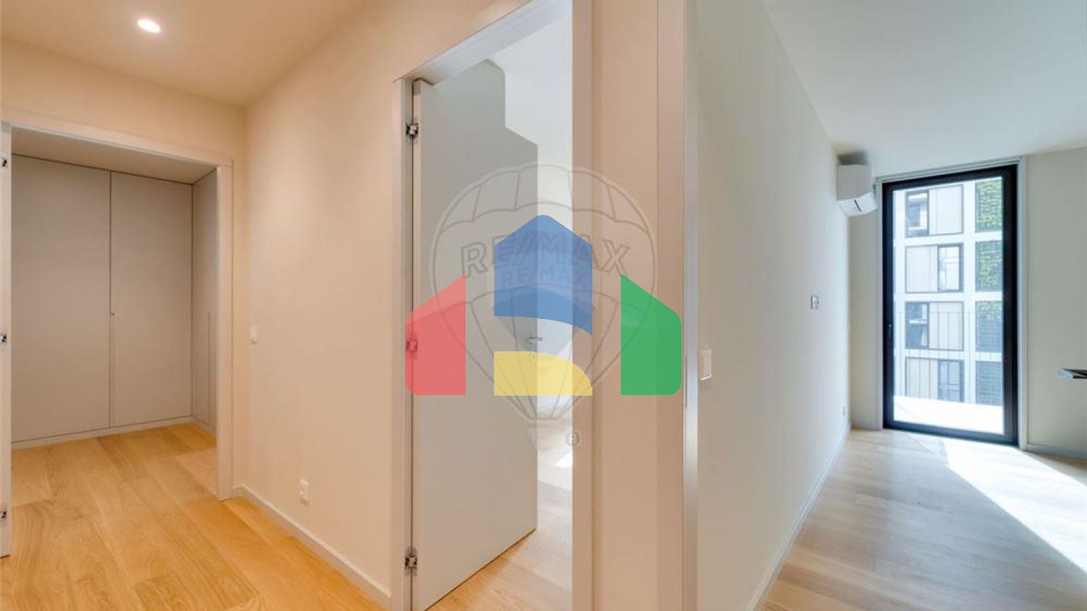 Residential - Condo/Apartment - T3 - Santa Marinha e São Pedro da Afurada, Vila Nova de Gaia - PT