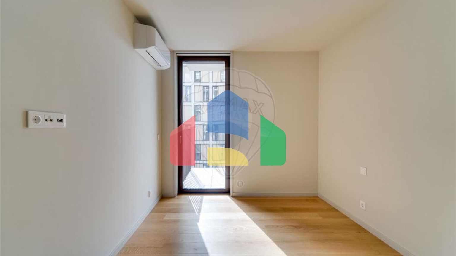 Residential - Condo/Apartment - T3 - Santa Marinha e São Pedro da Afurada, Vila Nova de Gaia - PT