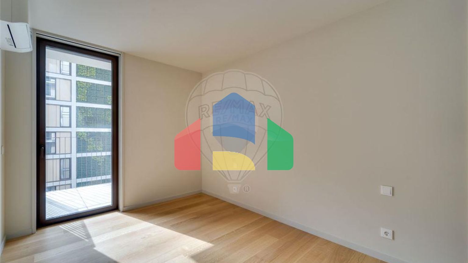 Residential - Condo/Apartment - T3 - Santa Marinha e São Pedro da Afurada, Vila Nova de Gaia - PT