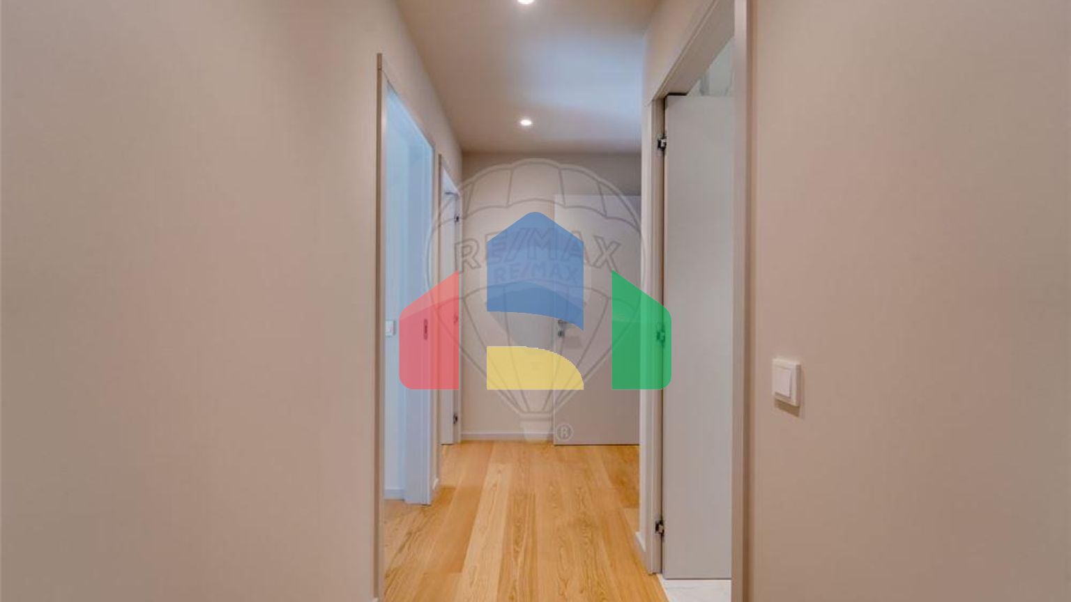 Residential - Condo/Apartment - T3 - Santa Marinha e São Pedro da Afurada, Vila Nova de Gaia - PT