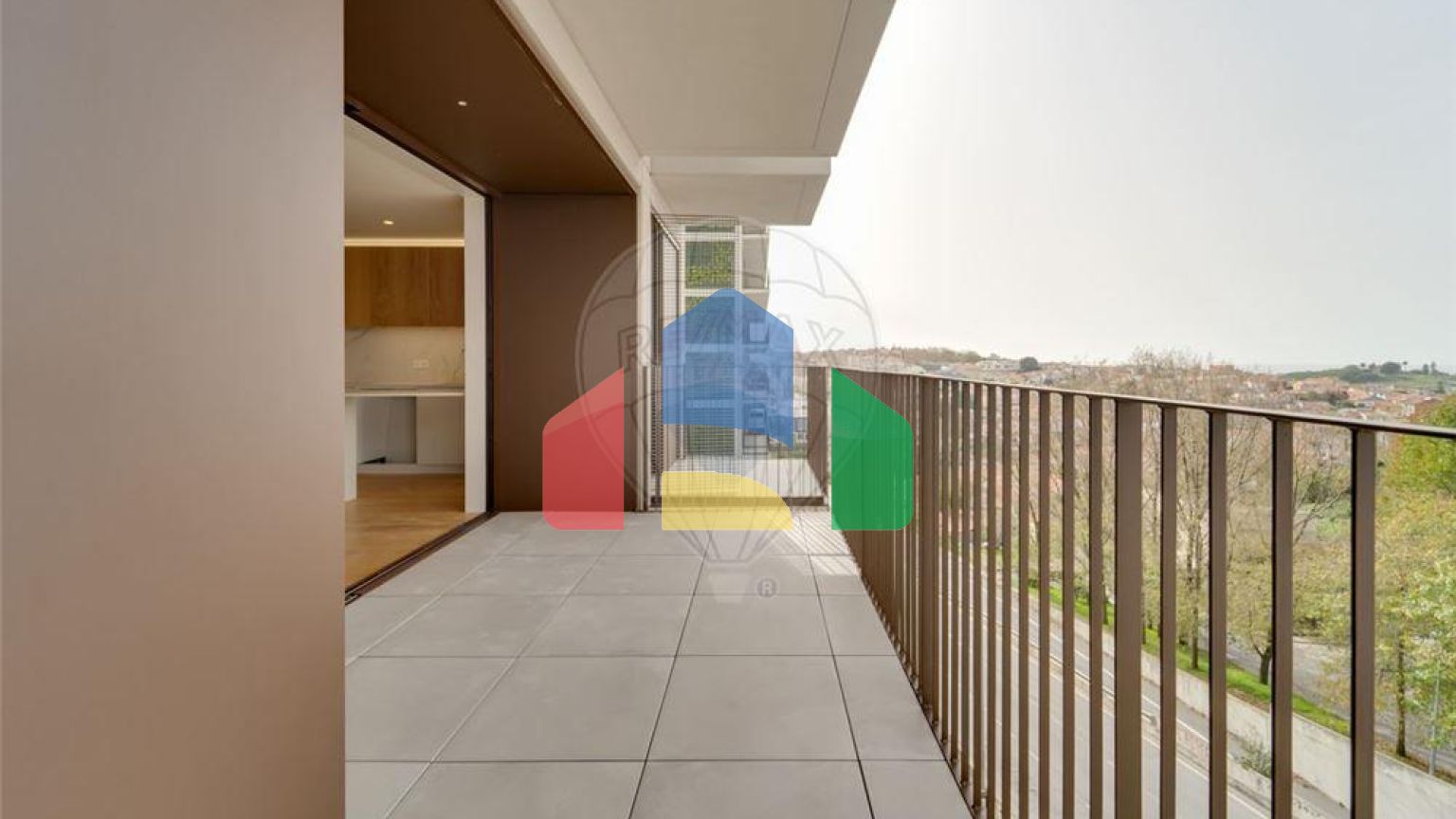 Residential - Condo/Apartment - T3 - Santa Marinha e São Pedro da Afurada, Vila Nova de Gaia - PT