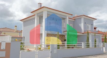 Residential - Single Family Home - T4 - Azeitão (São Lourenço e São Simão), Setubal - PT