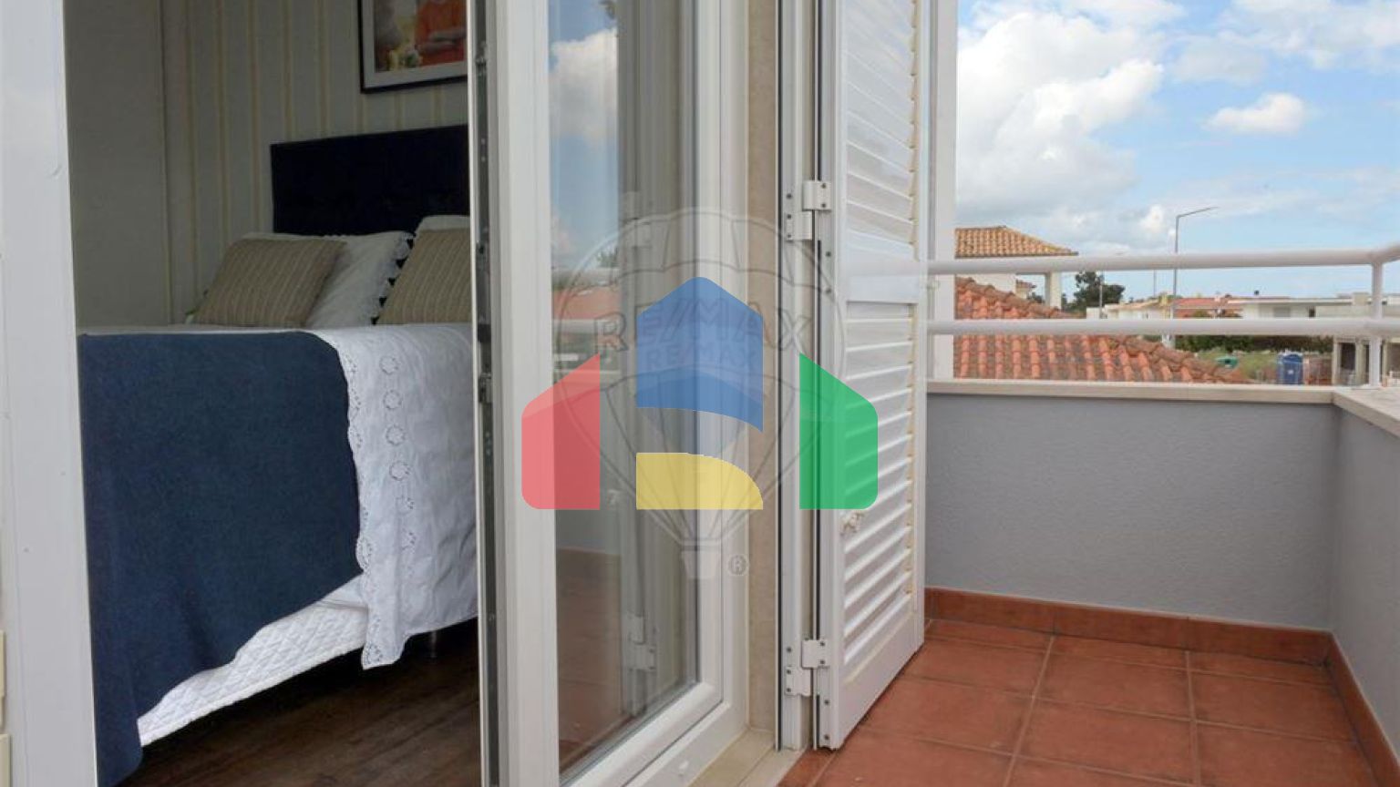 Residential - Single Family Home - T4 - Azeitão (São Lourenço e São Simão), Setubal - PT