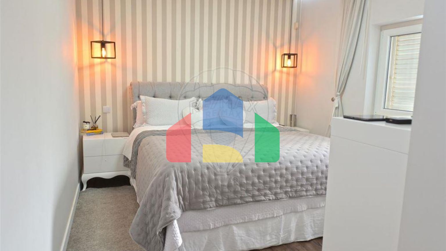 Residential - Single Family Home - T4 - Azeitão (São Lourenço e São Simão), Setubal - PT