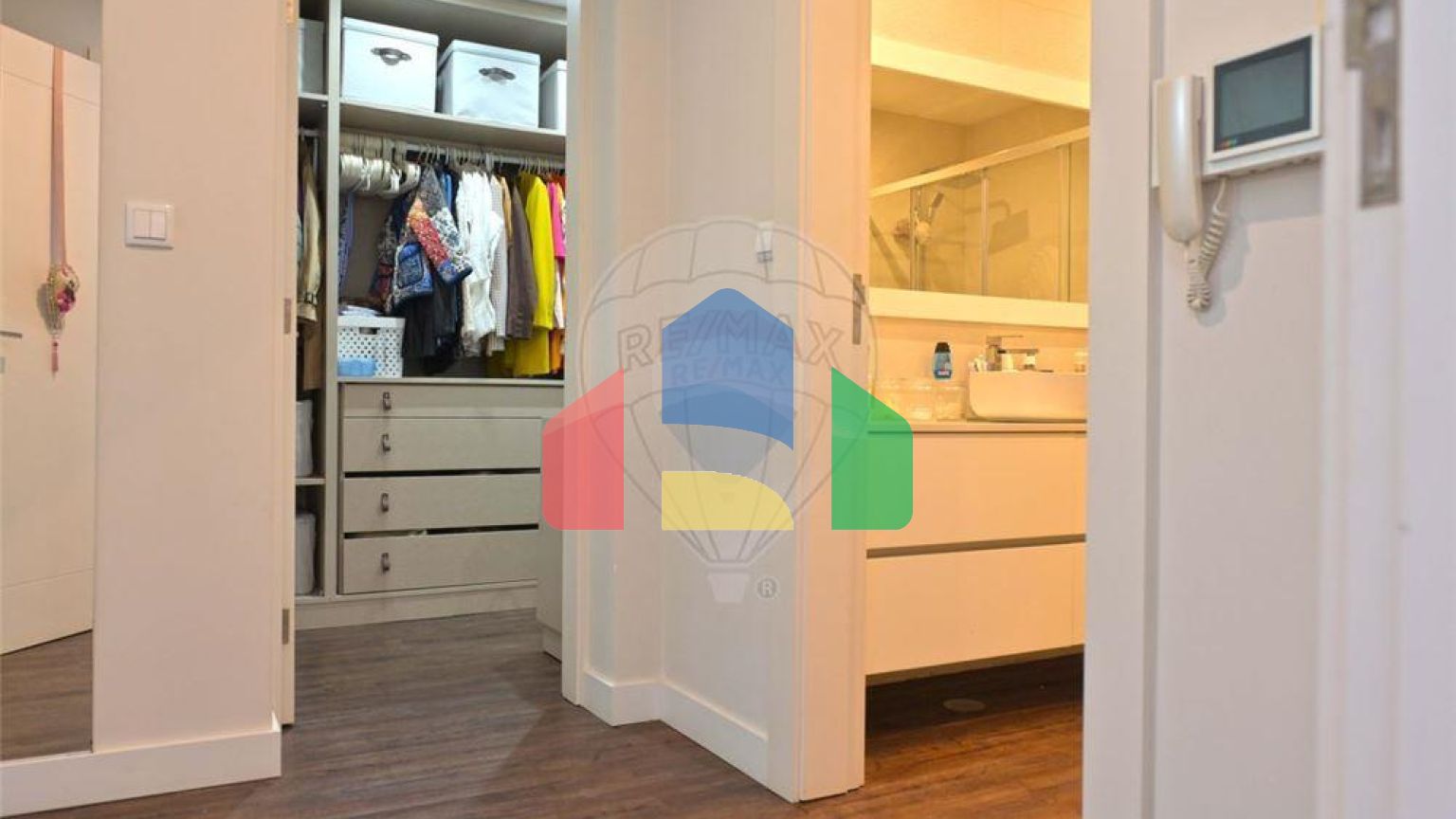 Residential - Single Family Home - T4 - Azeitão (São Lourenço e São Simão), Setubal - PT