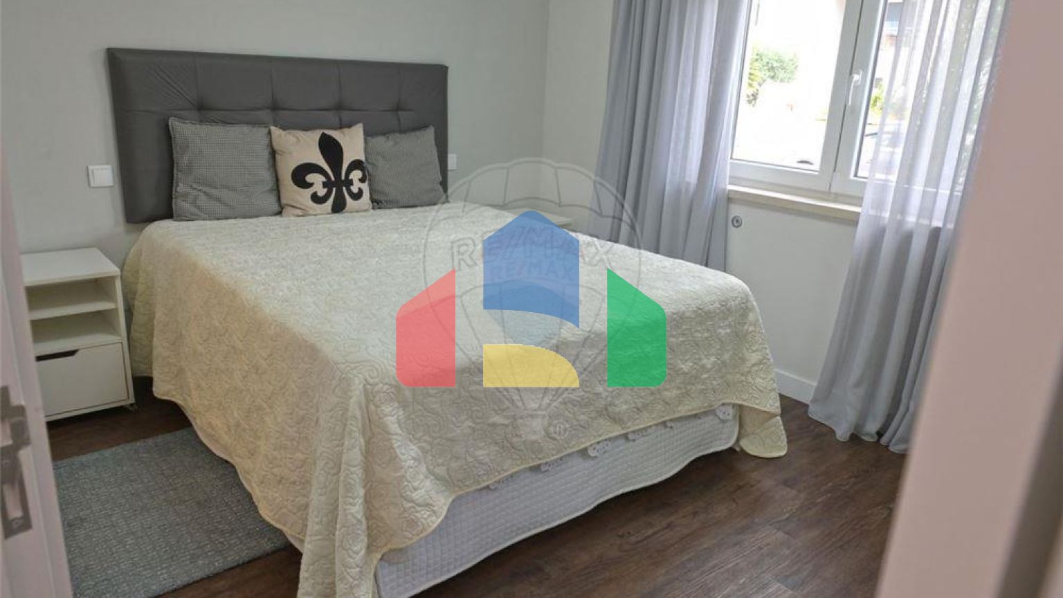 Residential - Single Family Home - T4 - Azeitão (São Lourenço e São Simão), Setubal - PT