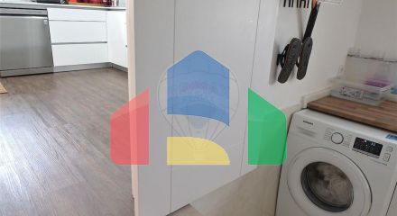 Residential - Single Family Home - T4 - Azeitão (São Lourenço e São Simão), Setubal - PT