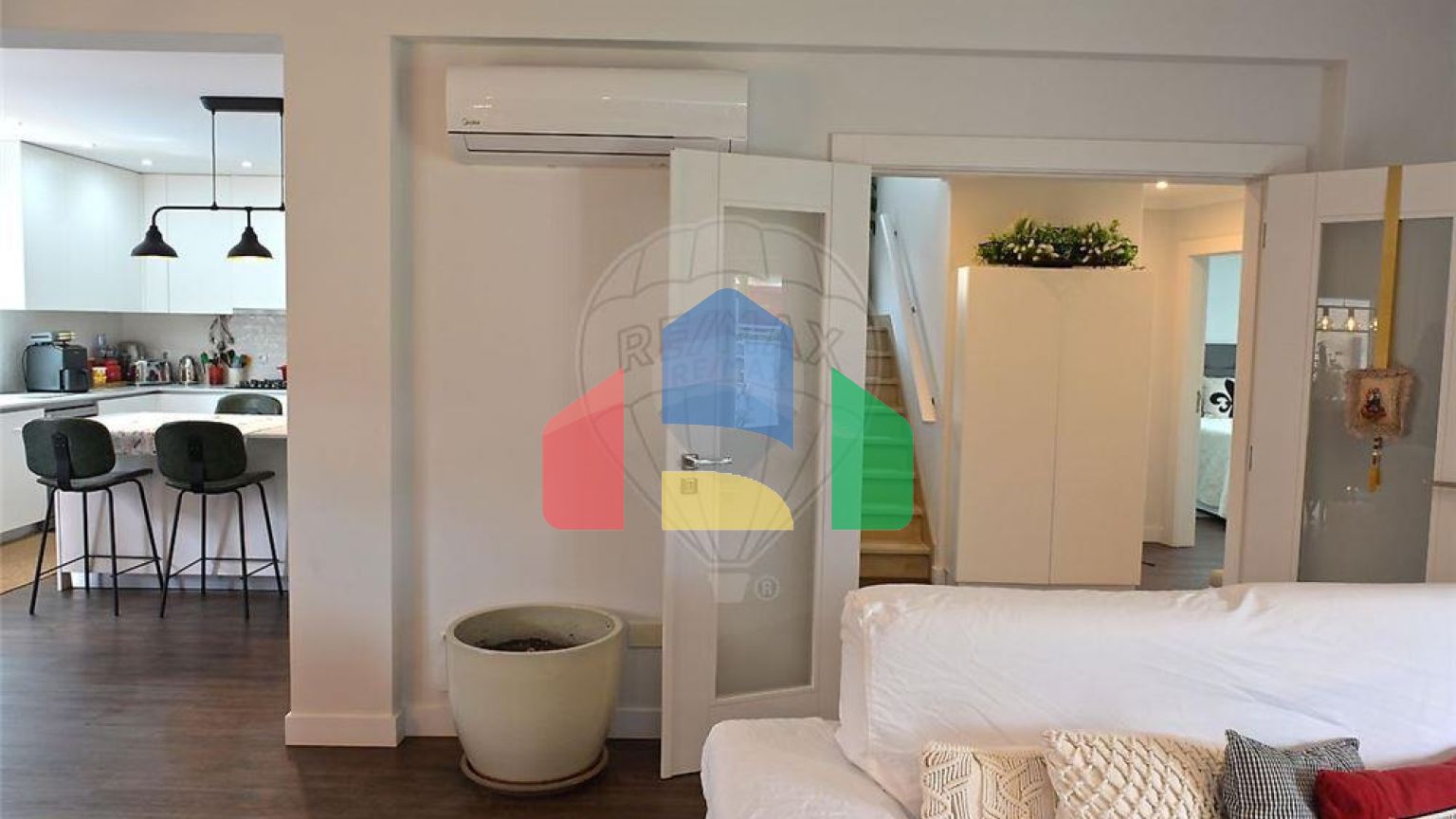 Residential - Single Family Home - T4 - Azeitão (São Lourenço e São Simão), Setubal - PT