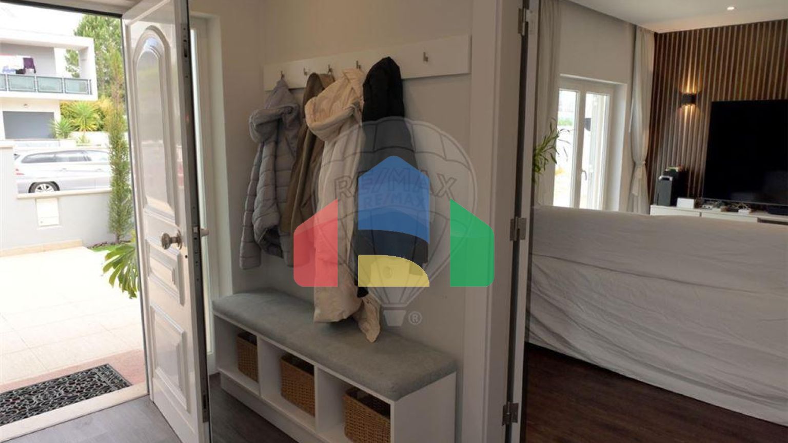 Residential - Single Family Home - T4 - Azeitão (São Lourenço e São Simão), Setubal - PT